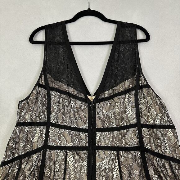 Torrid Dress Women Plus Sz 26 Lace V-Neck Fit & Flare Romantic Night Out Holiday - Picture 9 of 16